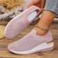 👟✨ Glittrande slip-on sneakers med strass och plattformsula